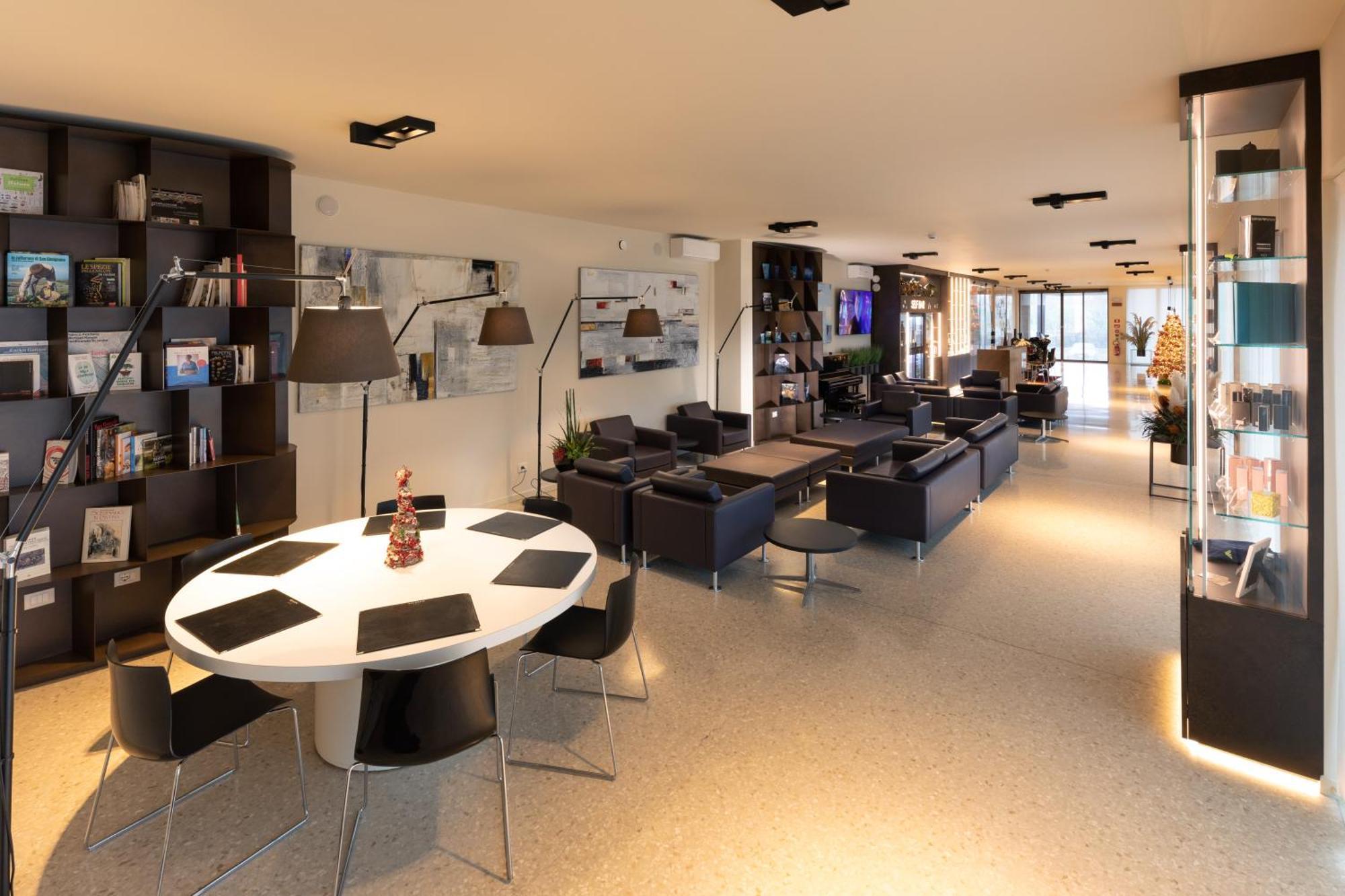 Boiardo Hotel スカンディアーノ エクステリア 写真